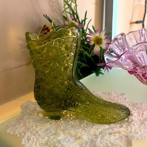Fenton green glass boot